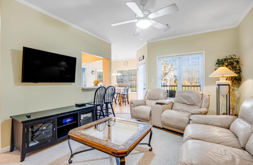 Rehoboth Beach Apartment | Rehoboth---100 Cascade Ln #108