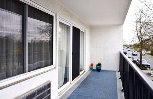 The Pines Condo | Rehoboth Ave Condo w/Parking Sleeps 4 Clean/Updated/Comfortable
