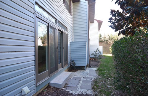 Rehoboth Beach House | Rehoboth Beach Townhouse 3BR w/Lovely Sunroom and Parking
