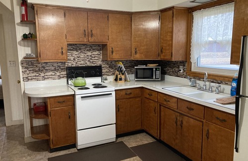Somerset House | Relax in a clean and comfortable cozy cottage with all the little details