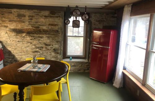 Pond Eddy Apartment | Relax Like It's 1800!