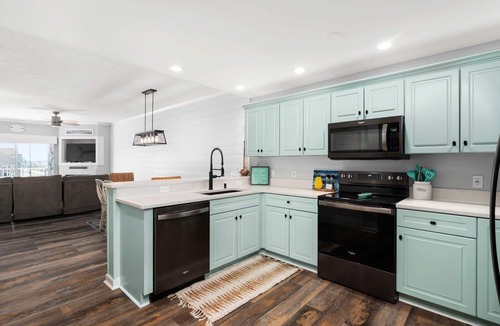 Midtown Ocean City Condo | 🏖️ Relaxing & Carefree Ocean Block condo, pool. Newly Renovated!🏖️