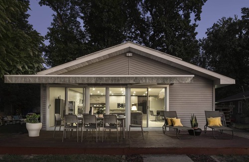 Three Rivers House | Relaxing Lake Home Meets Contemporary Design