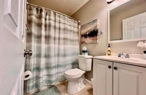 Lindenwald House | Remodeled 2 BDRM Ranch Attached Home Liberty, TWP