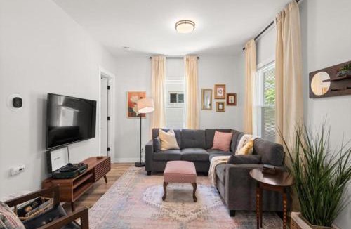 Cleveland House | Renovated and Professionally Designed 3Bed Home