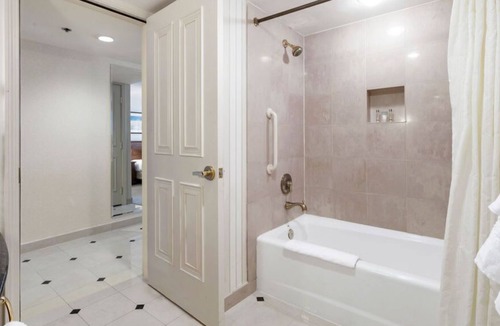 Atlantic City Apartment | Renovated CozySuites at Showboat 13