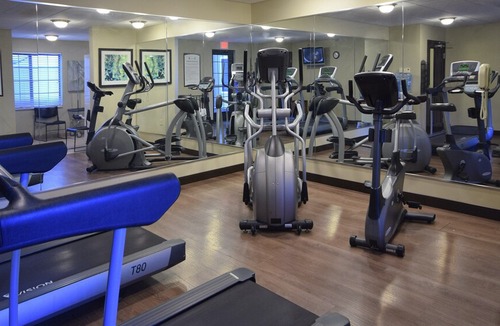 Beckett Ridge Apartment | Renovated Studio | Free Daily Breakfast, Fitness Center, Indoor Pool