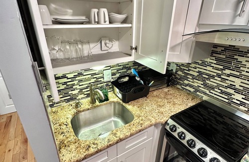 Queen Village Apartment | Rental studio unit in Queen Village of Philadelphia