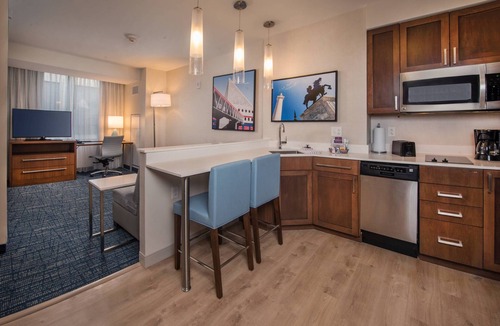 Downtown Baltimore Hotel | Residence Inn by Marriott Baltimore at The Johns Hopkins Medical Campus