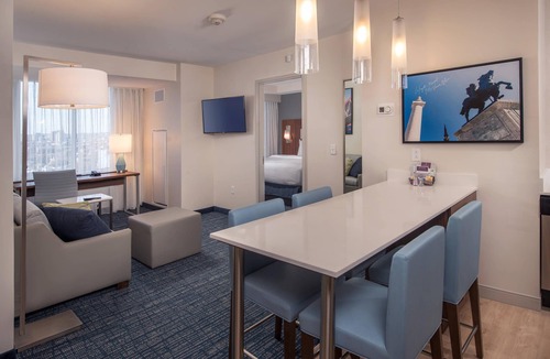 Downtown Baltimore Hotel | Residence Inn by Marriott Baltimore at The Johns Hopkins Medical Campus