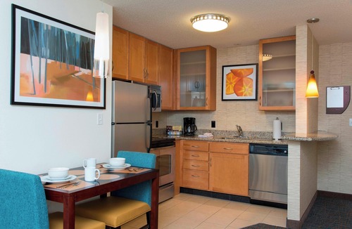 Maumee Hotel | Residence Inn by Marriott Toledo Maumee