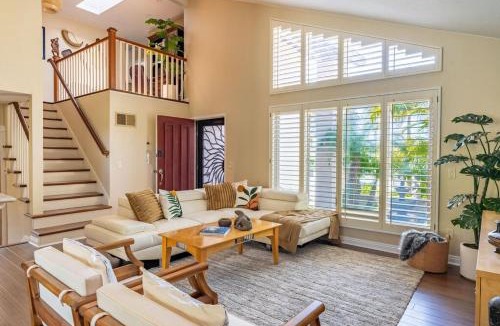 Encinitas House | Resort style back yard heated pool and spa