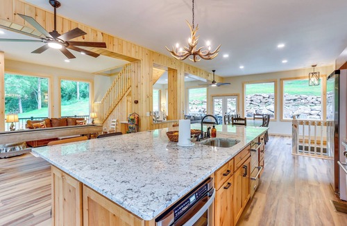 Frenchville Cabin | Resting Eagle Cabin w/Mtn Views in PA Wilds
