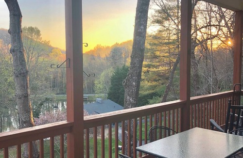 Dillard House | Retreat@Cool 3300’! Sky Valley-Highlands Hub! Hike-Golf-Pool-Tennis-PB! 5 BR-4B!