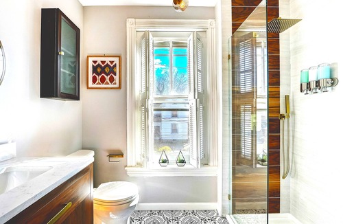Woodbury House | RetroChic★Parking★950Mb★20min->CenterCity&Airport