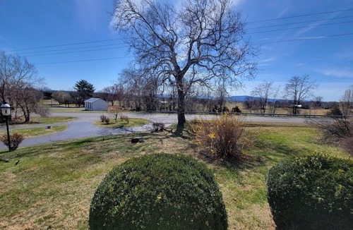 Fishers Hill House | Richard's Fruit Market farm house.