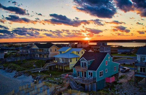 Ocean City Beach House | RIGHT ON THE BEACH - special rates spring Larry's Lazy Susan HC Elevator PETS