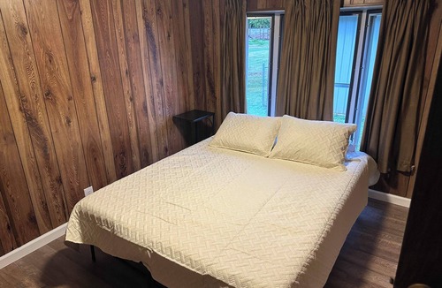 Cornettsville House | Ritter Lumber Yard. 4BR mobile home in Cornettsville, KY