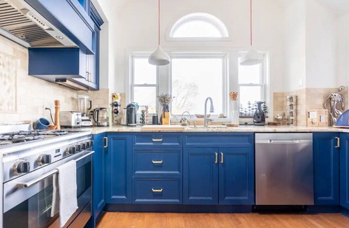 South Nyack House | River front with large decks and dock over the Hudson