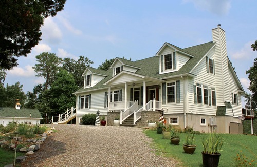 Lancaster House | River Pointe Place- Waterfront -Private Dock -Hot Tub/Spa