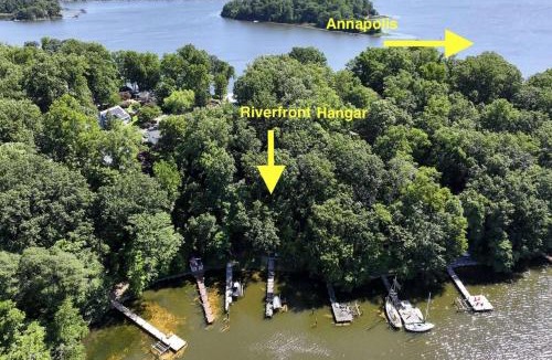 Crownsville House | Riverfront Hangar