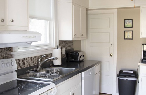 Dauphin House | Riverfront, Mountain View, Private Dock, Kayaks - Hershey, Amish, Gettysburg