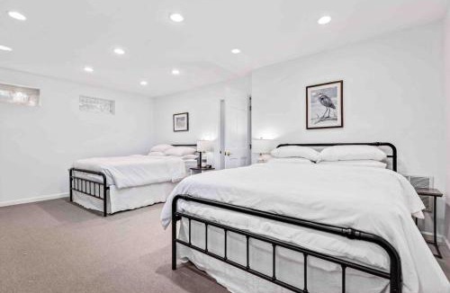 Edgewater House | Riverview Retreat On Warehouse Creek