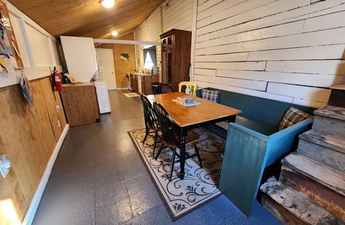 Haywood Cottage | Robinson River Roost - Country cottage near Shenandoah NP