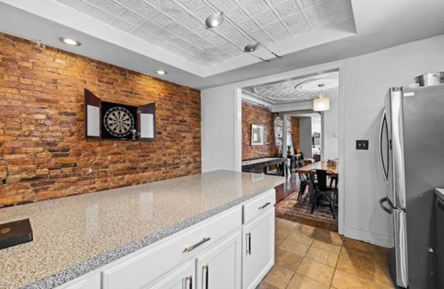 South Baltimore House | Rooftop Deck Escape! Free Parking!