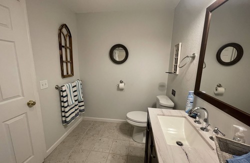 Frankford Bed & Breakfast | Room 2 - The Inn at Dirickson Creek