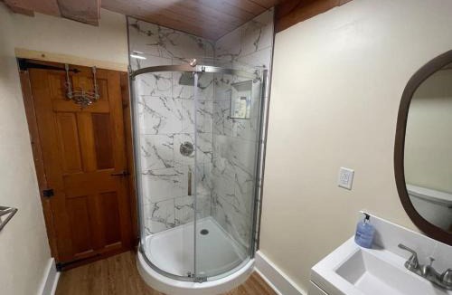 Alcove Ski Chalet | Running Creek