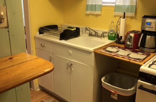 Bayview Cottage | Rustic Beach Front Apartment - Cozy, Rustic and On the Beach! - 2 BR/1 Bath