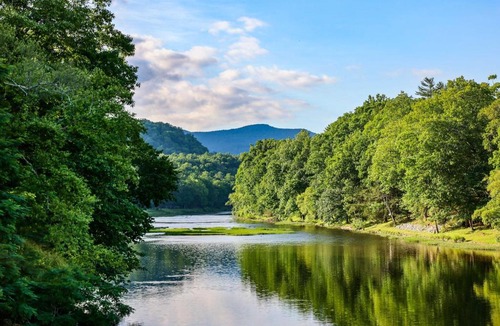 Seebert House | Rustic Hideaway with Fire Pit Less Than 1 Mi to River!