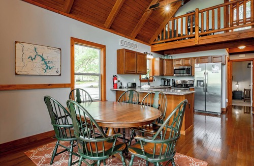 Thayerville Cabin | Rustic Luxury w/Pool Table, Dock & Views