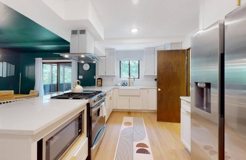 East Stroudsburg House | Sage Grove Sanctuary | Hot Tub | Modern | BBQ
