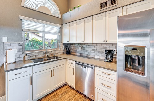 Warner Ranch House | Saltwater Pool & Grill: Tempe Retreat!