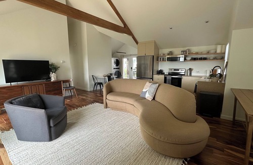 Strabane Cottage | Scandinavian Styled Cottage with an impeccable view, refreshing and inspiring.
