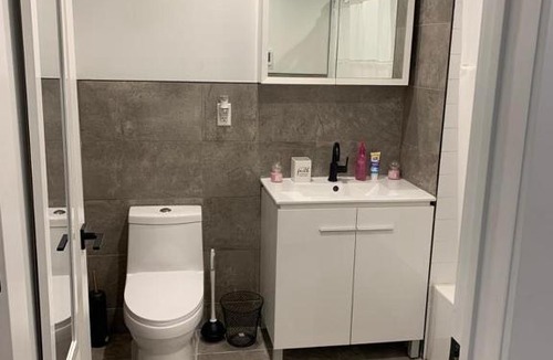 Mott Haven Apartment | Scenic gem in the Bronx