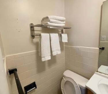 Middletown Hotel | Scottish Inns - Middletown