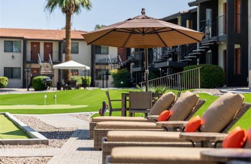 South Scottsdale Apartment | Scottsdale's premium short term getaway, Fully furnished 1 bedroom homes, FREE Golf, cable, utilities, Wi-Fi, parking, pool, and bike trails- Unit 112 apts