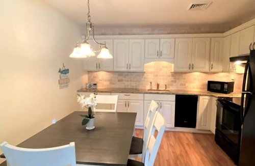 Village Green Condo | Sea Isle City - Situated midway between Historic Cape May and the "Always Turned On" Atlantic City