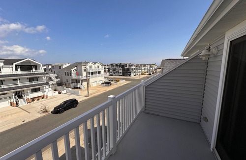 Townsend's Inlet House | Seashore Sweet Corner Model with great views of the ocean and only steps away to the beach.