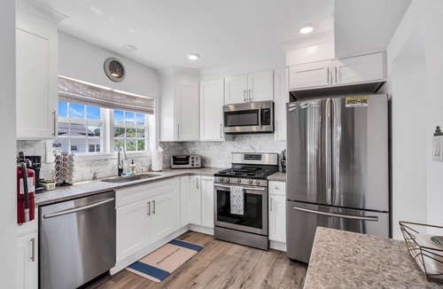 Seaside Heights House | Seaside 3BR w/Central AC, Balcony & Outdoor Shower