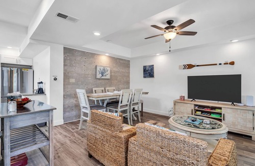 Seaside Heights House | Seaside 3BR w/Central AC, Balcony & Outdoor Shower