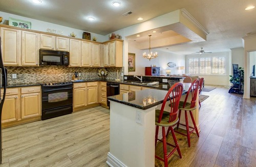 Sandbridge Condo | Seaside Delight | 350 ft from the beach | Community Pool
