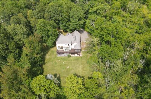 State College House | Secluded 4 bedroom with hot tub minutes from campus