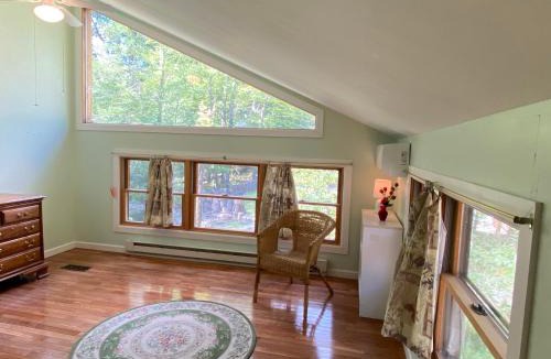 Reeders House | Secluded Chalet On Stream-Mins to Camelback