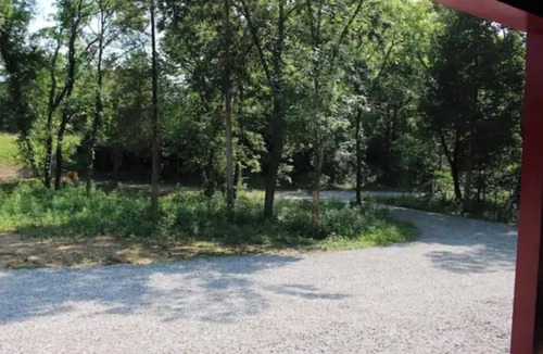 Peebles Cabin | Secluded in Amish Country and peaceful