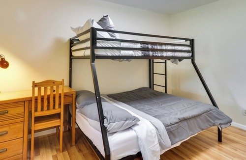 Rochelle House | Secluded Rochelle Home w/ Porch & Mountain Views!