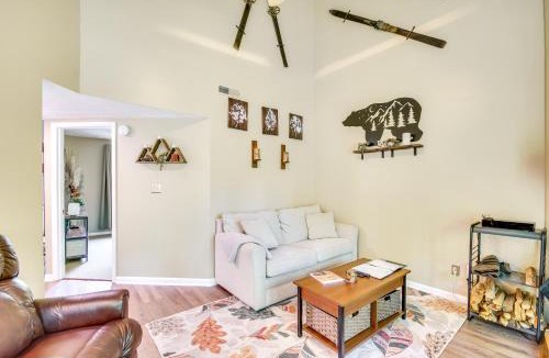 Wintergreen Apartment | Second-Floor Condo with Community Pool Access!